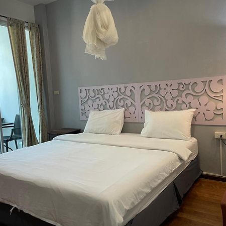 Nawaporn Place Phuket Екстериор снимка
