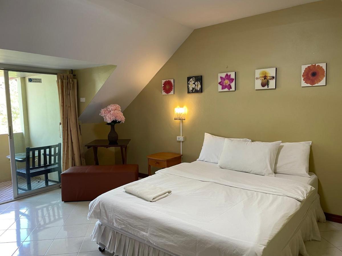 Nawaporn Place Phuket Екстериор снимка