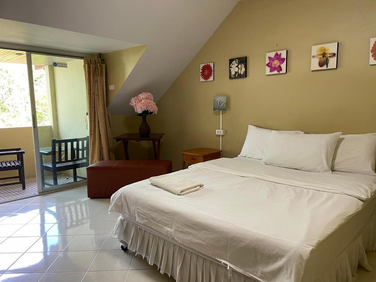 Nawaporn Place Phuket Екстериор снимка