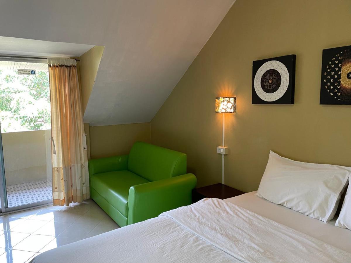 Nawaporn Place Phuket Екстериор снимка
