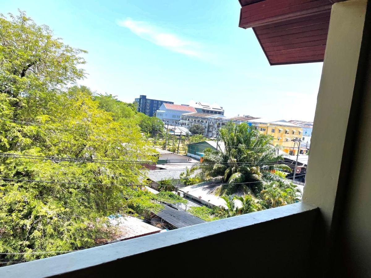 Nawaporn Place Phuket Екстериор снимка