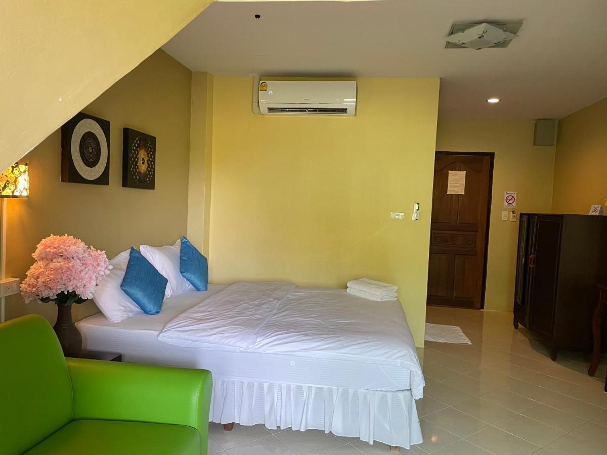 Nawaporn Place Phuket Екстериор снимка