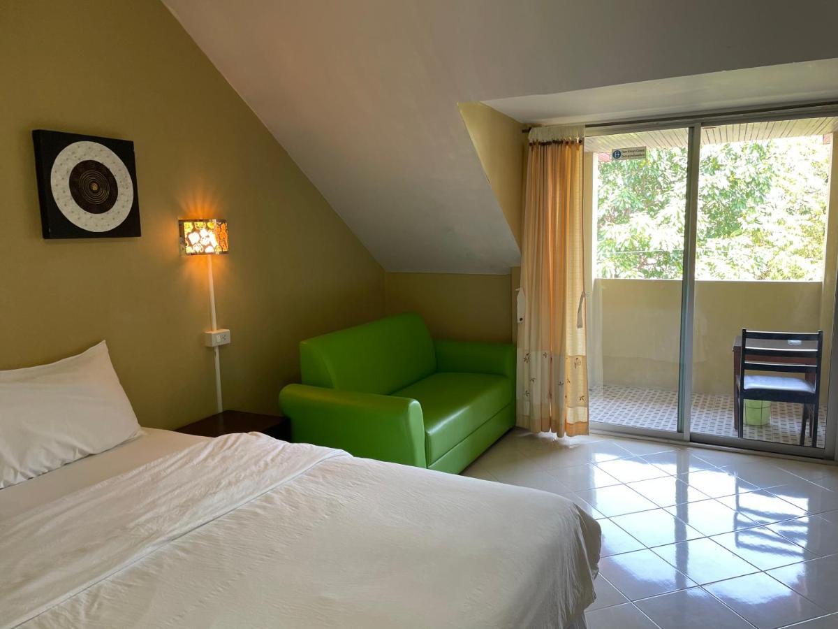 Nawaporn Place Phuket Екстериор снимка