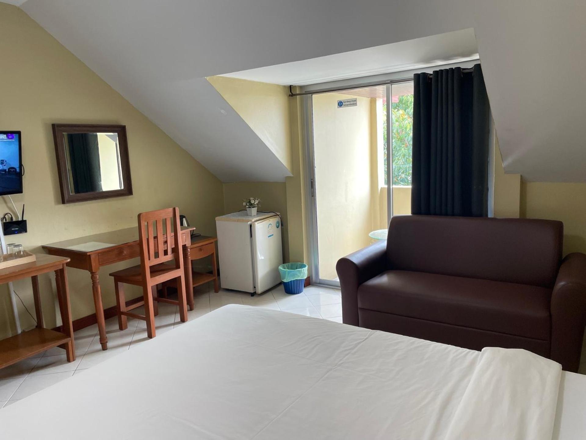 Nawaporn Place Phuket Екстериор снимка