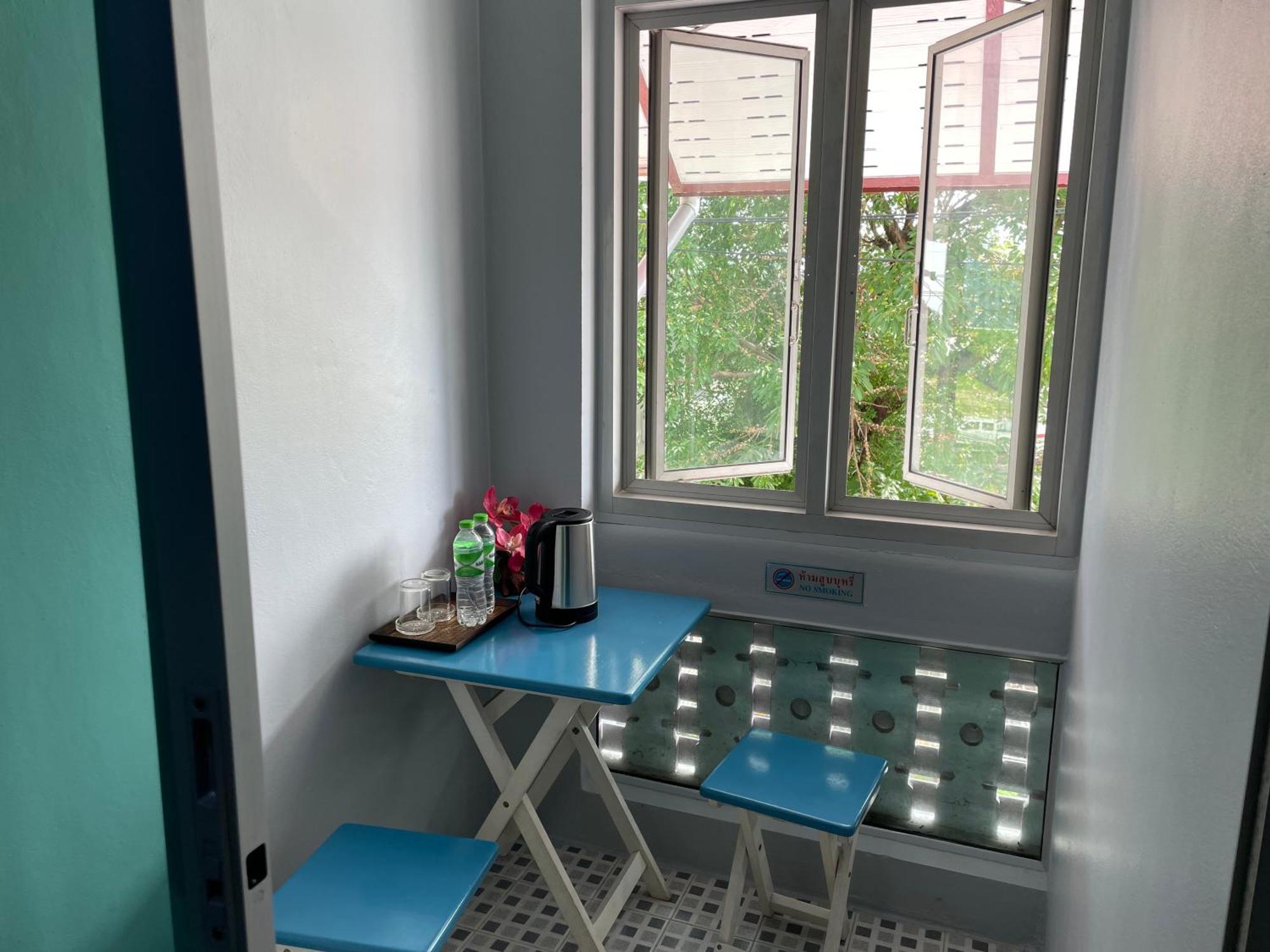 Nawaporn Place Phuket Екстериор снимка