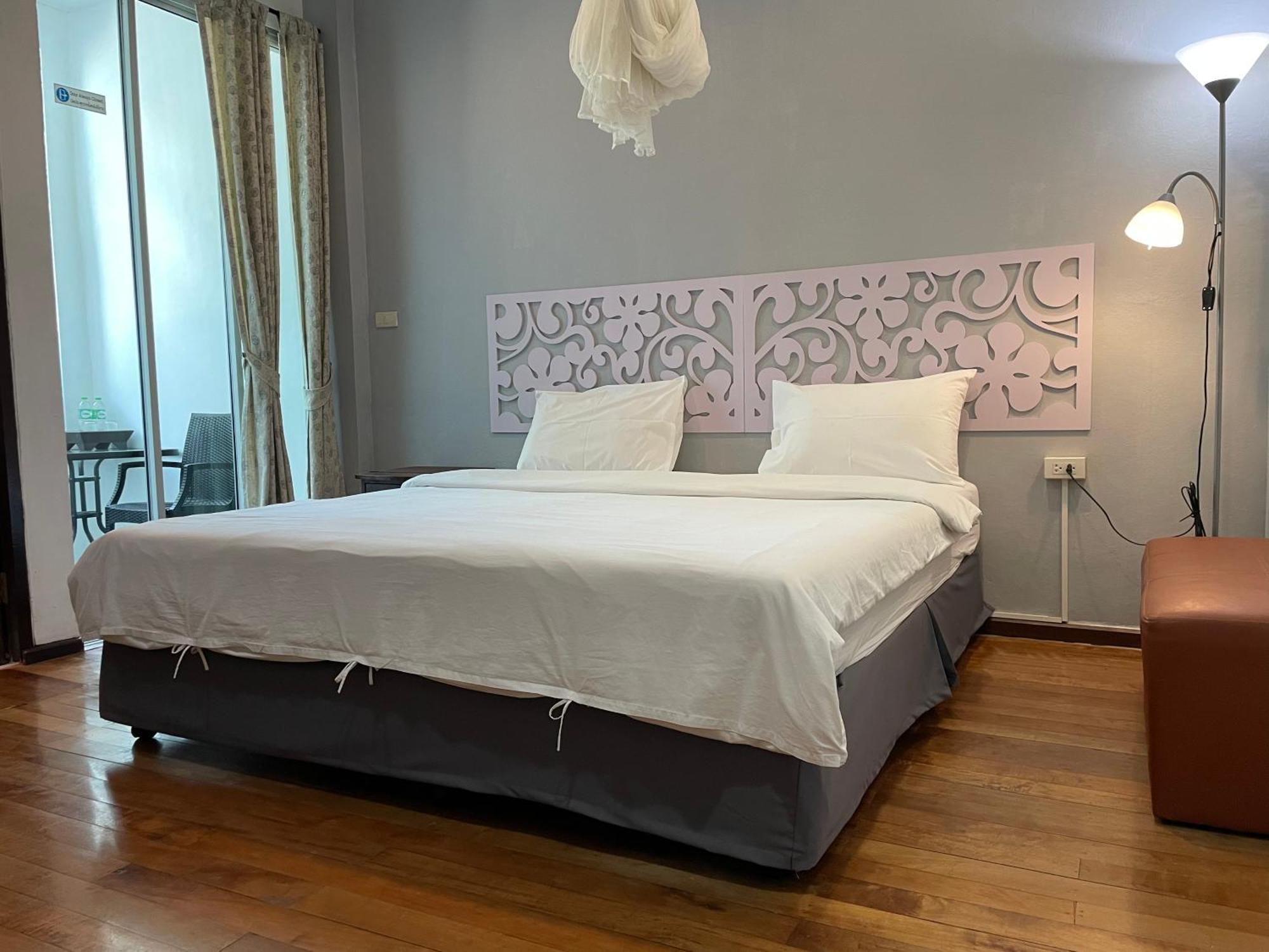 Nawaporn Place Phuket Екстериор снимка