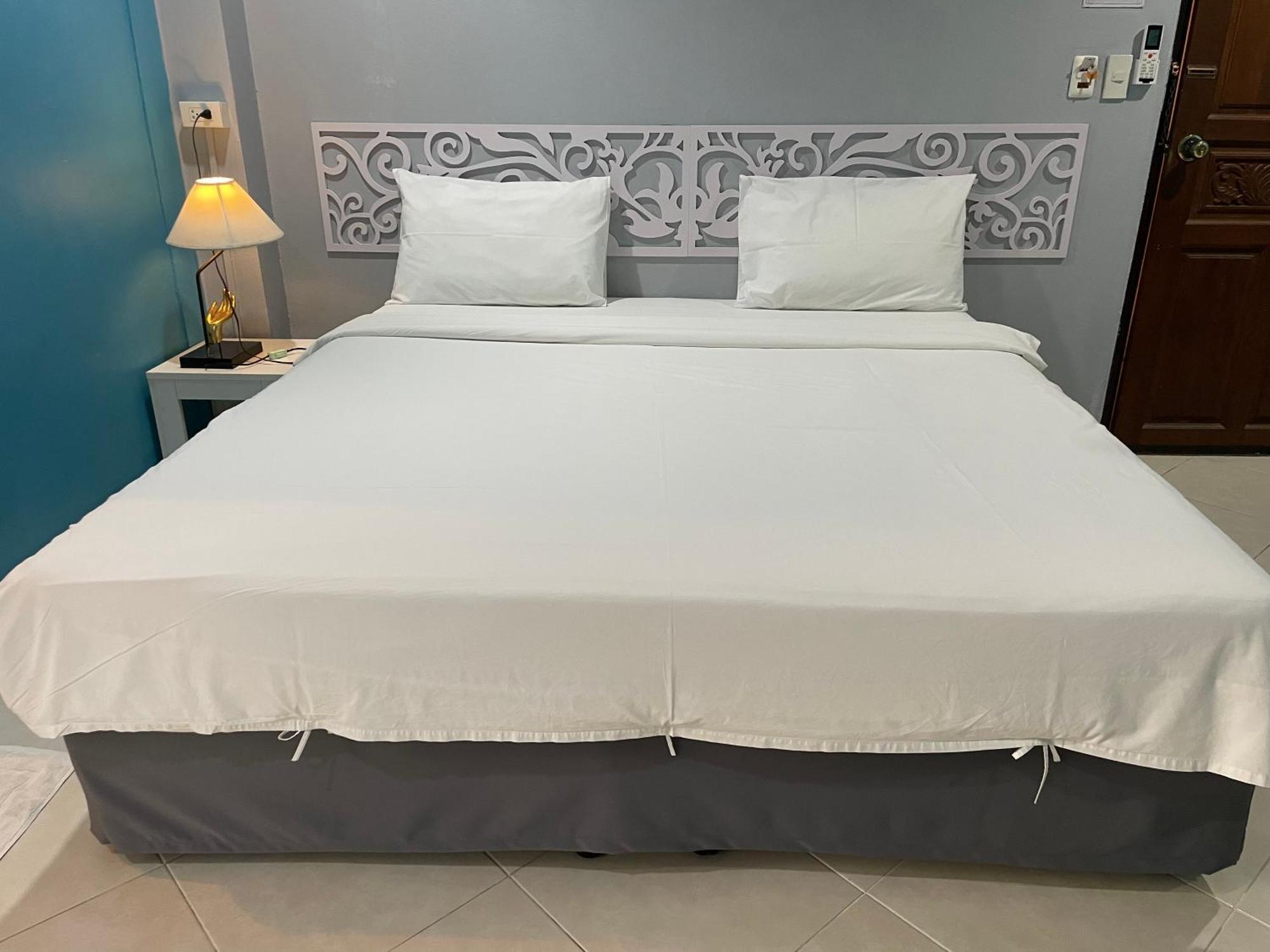 Nawaporn Place Phuket Екстериор снимка